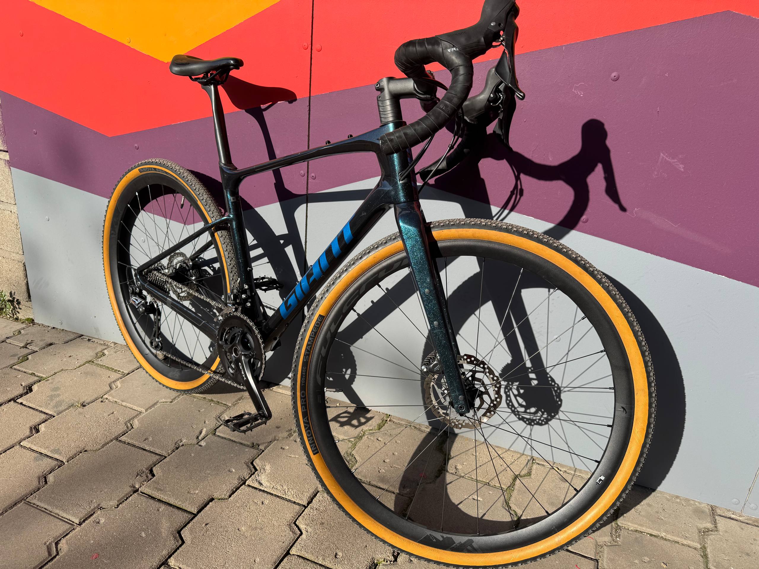 Giant Revolt Adv 2 2023 на новых колесах fulcrum