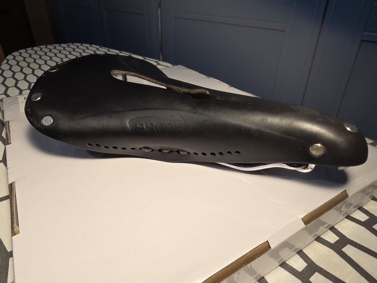 Седло Brooks B17 Carved
