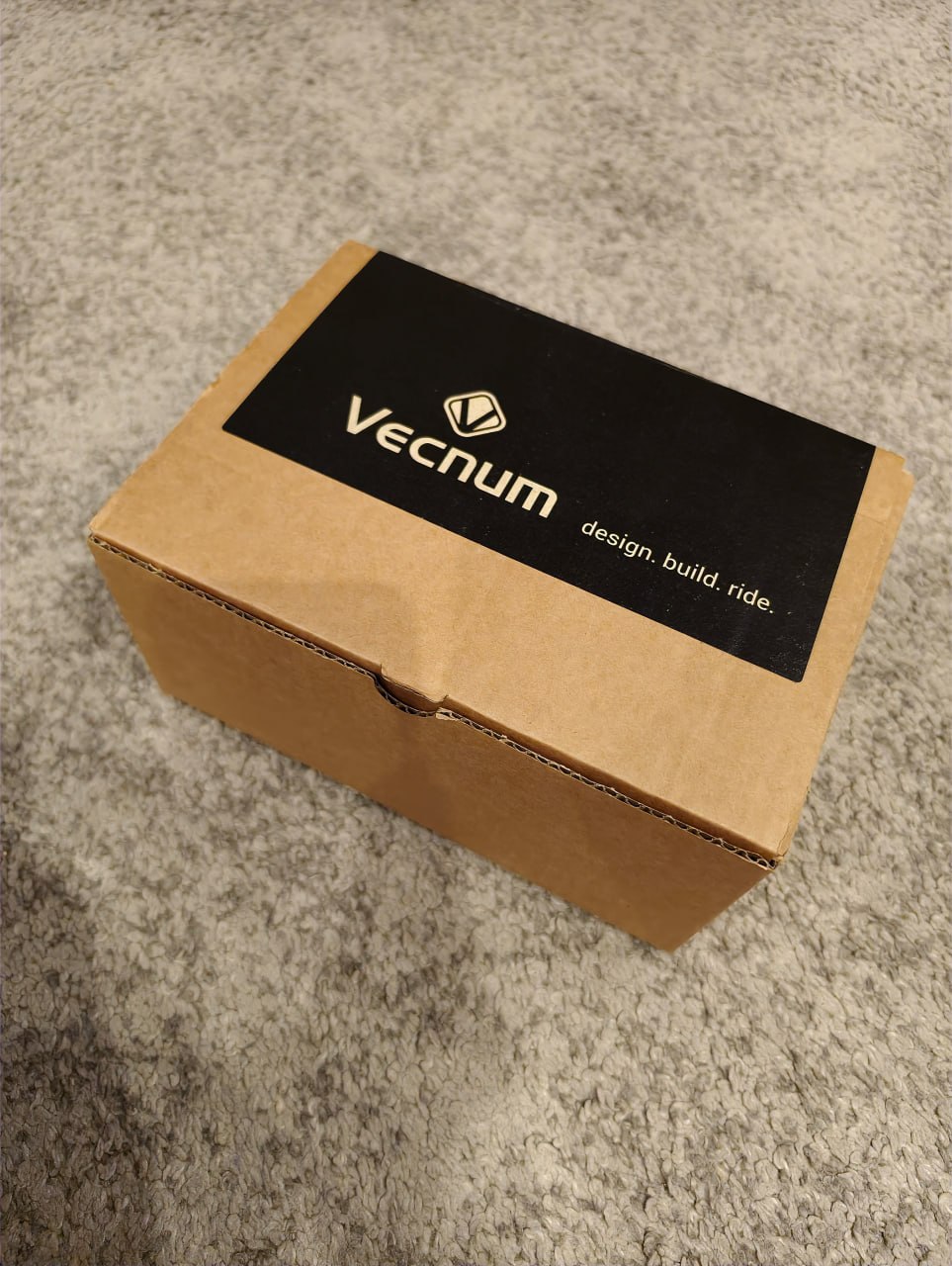 Амортизационный вынос Vecnum freeqence 90mm
