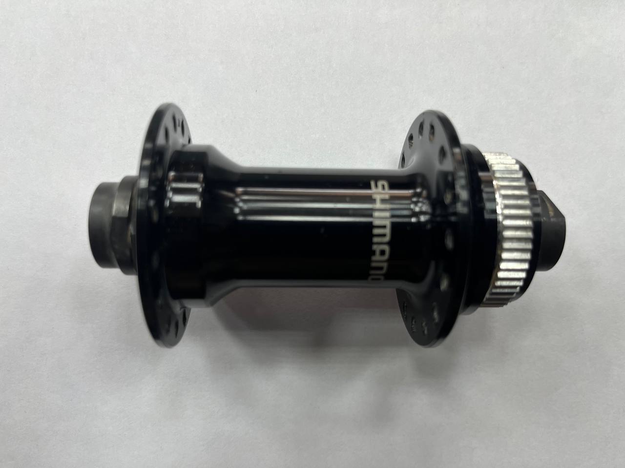 Передняя втулка Shimano RS470