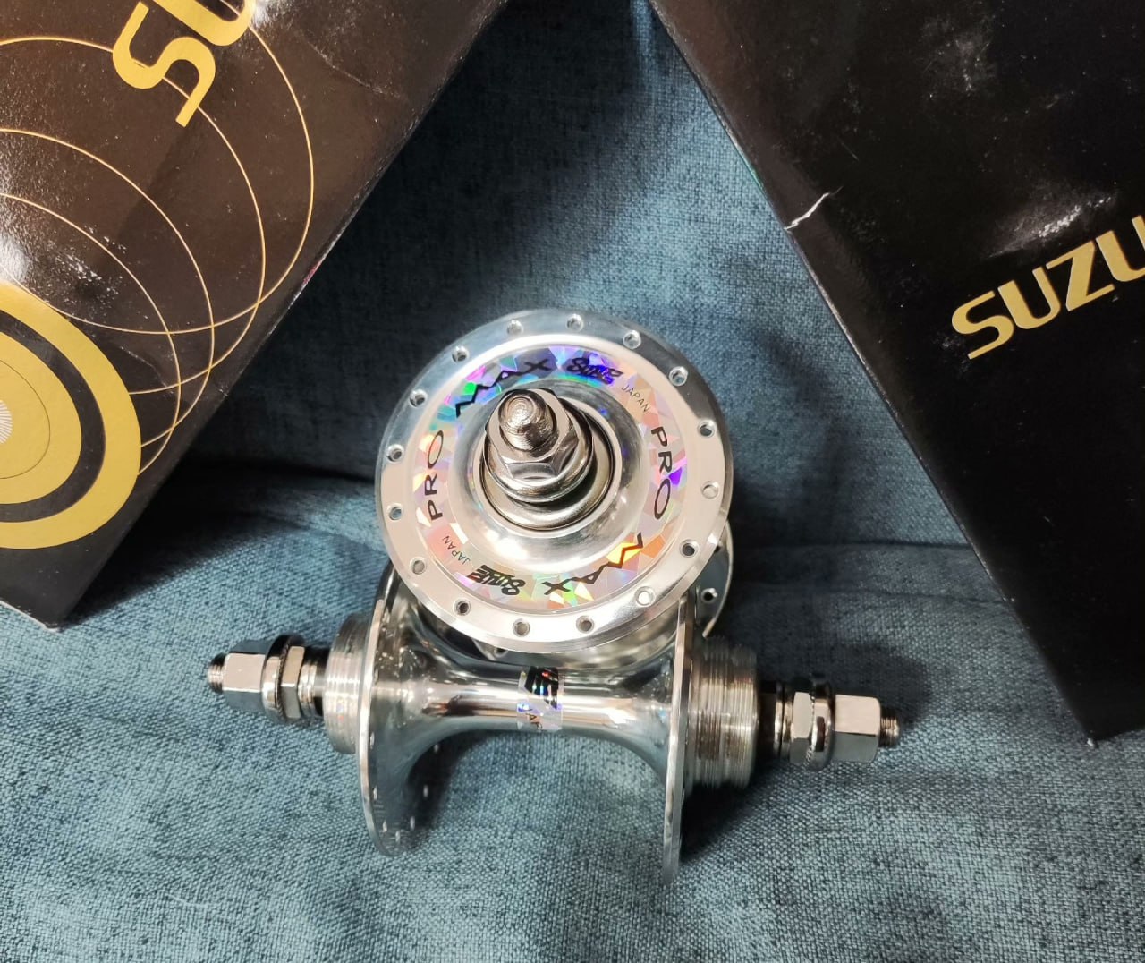 Втулки Suzue PRO MAX Track Hub, original.