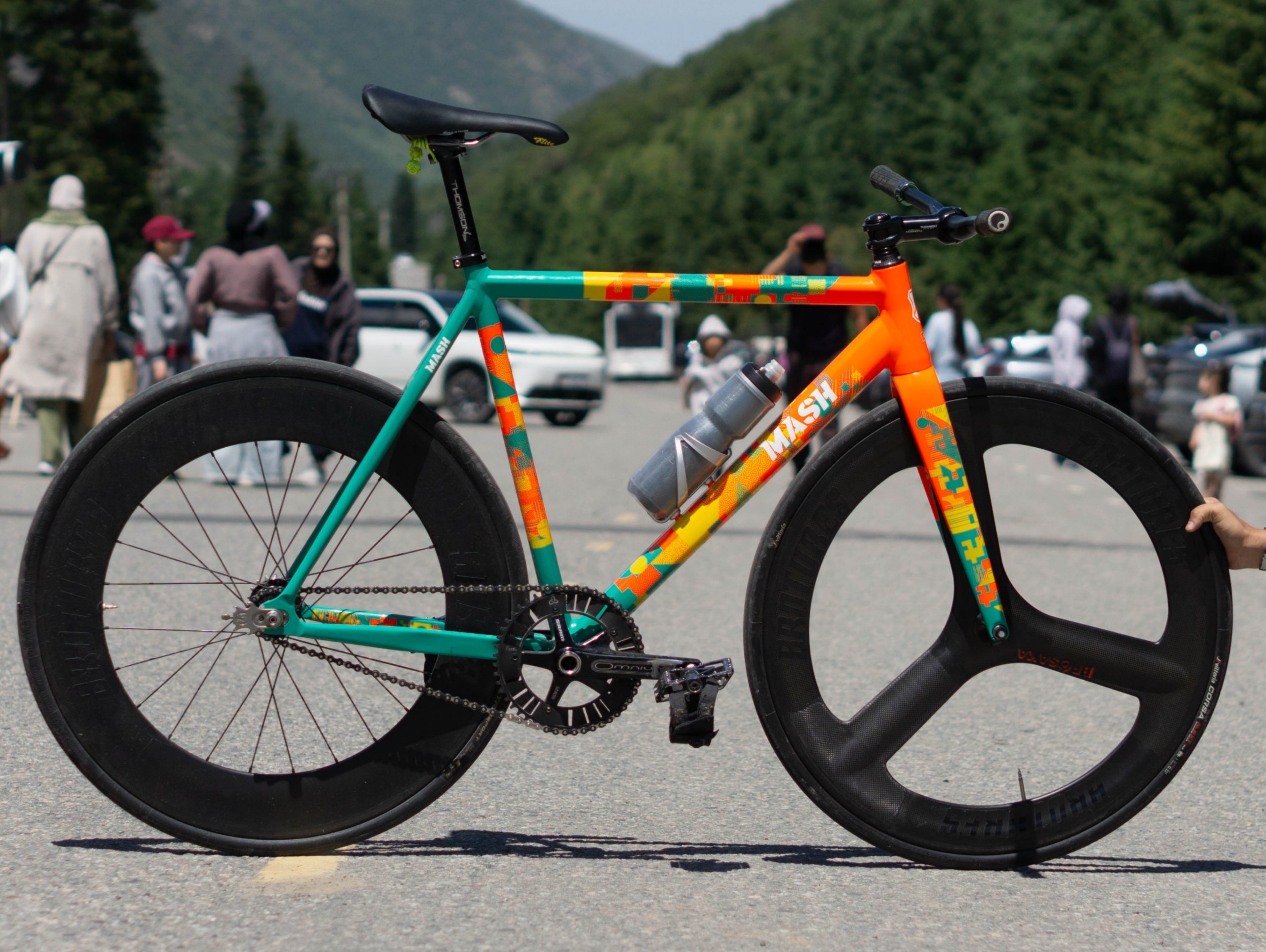 Mash AC4 Neon Orange Algae 2024