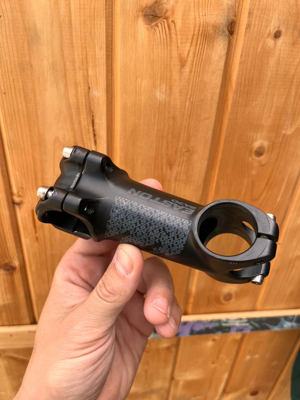 Easton ea70