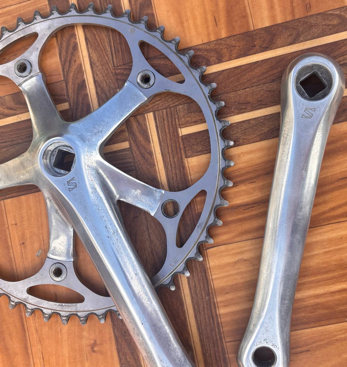 Suntour superb njs 165mm + dura ace 51t njs